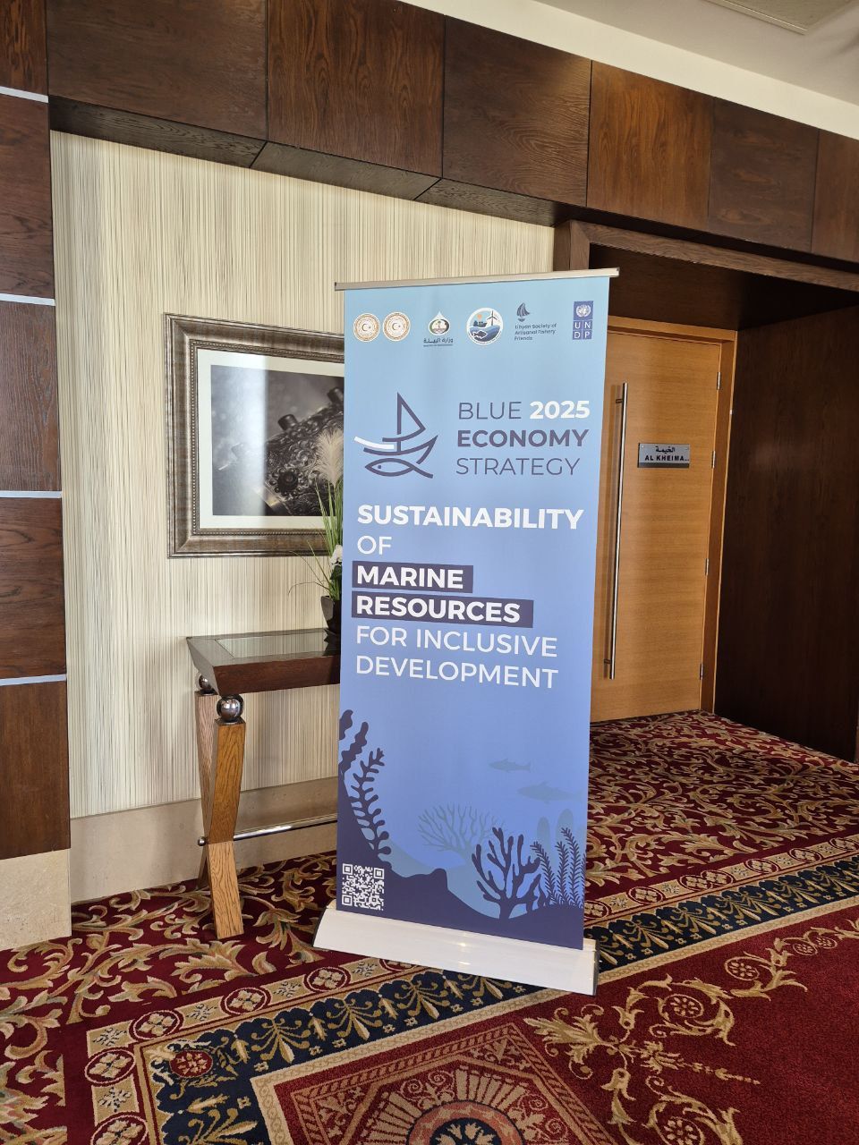 photo 5911172281739102579 y 10ceb6ea