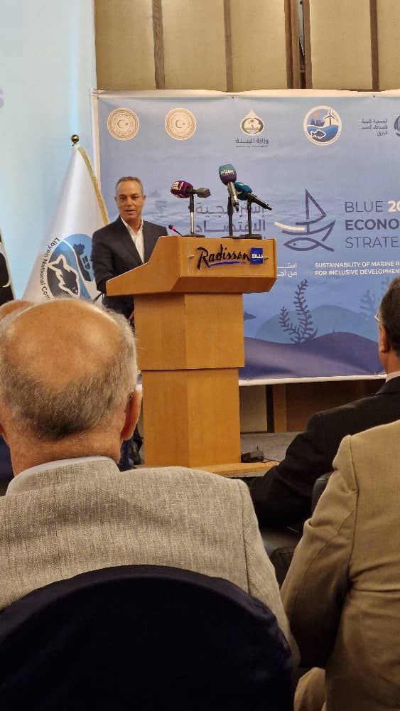 photo 5917743431378126113 y