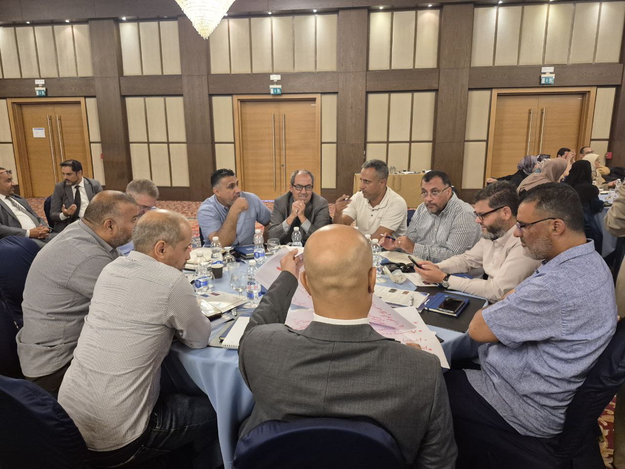 photo 5917743431378126192 y