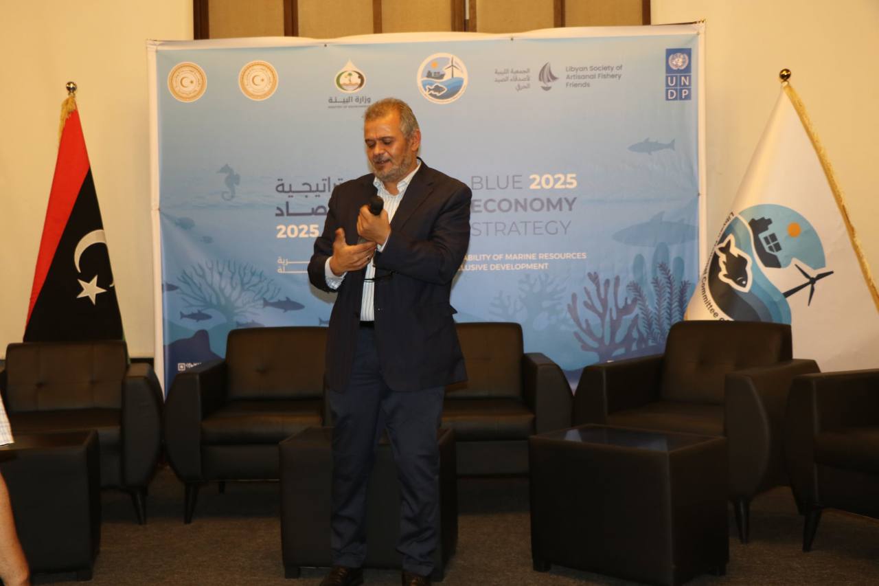 photo 5917743431378126269 y